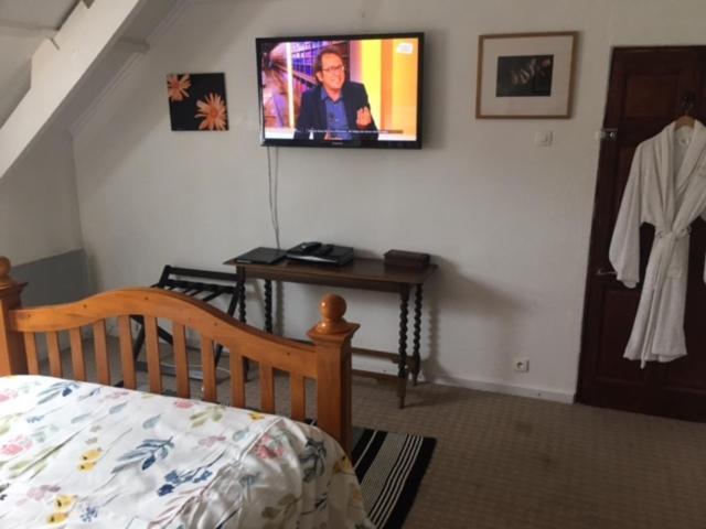 Chez Thomas 7 Route Du Monde Ancien Bed & Breakfast Saint-Georges-D'Aunay Bagian luar foto