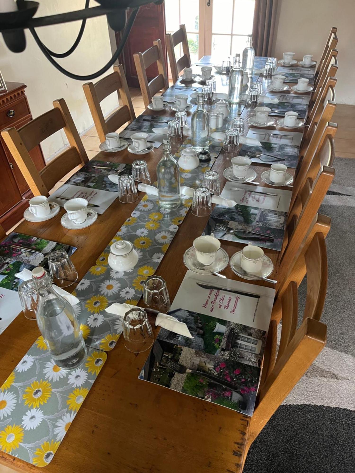 Chez Thomas 7 Route Du Monde Ancien Bed & Breakfast Saint-Georges-D'Aunay Bagian luar foto